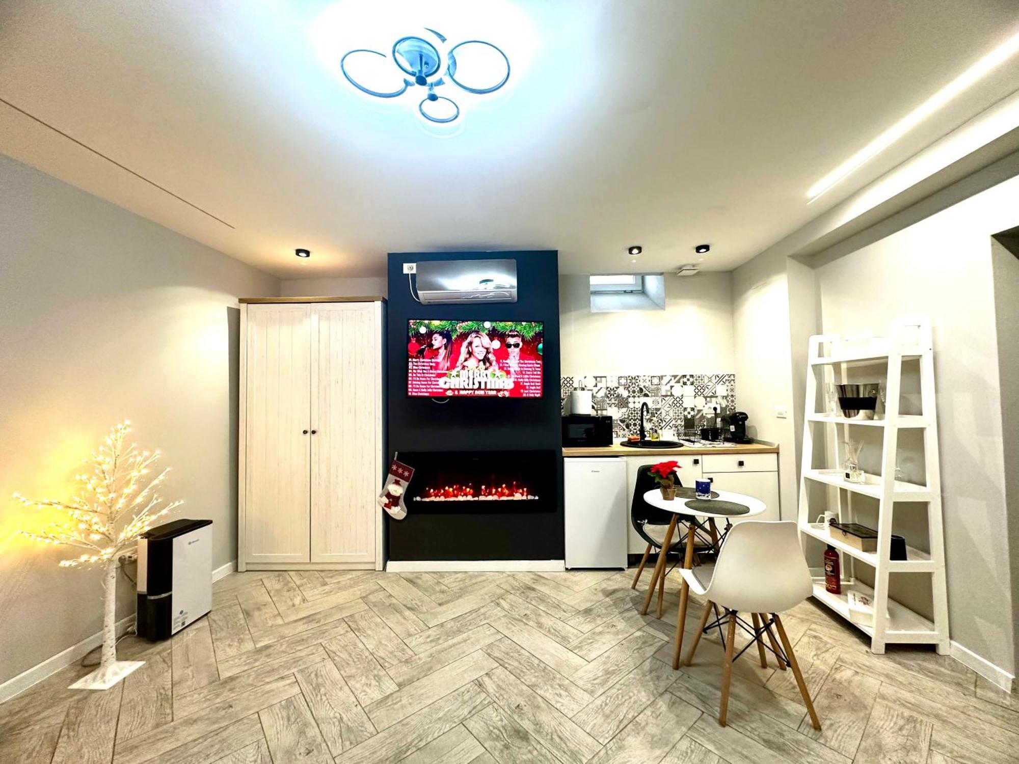 Stay Inn Central Brasov Ap 4 Екстер'єр фото