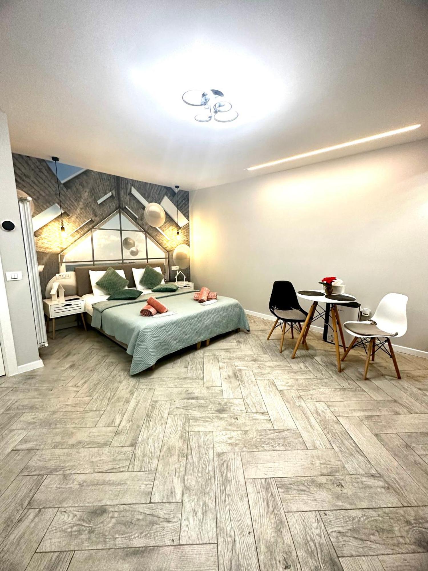Stay Inn Central Brasov Ap 4 Екстер'єр фото